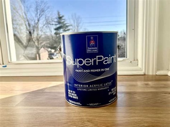 Can I use latex primer under oil-based paint?