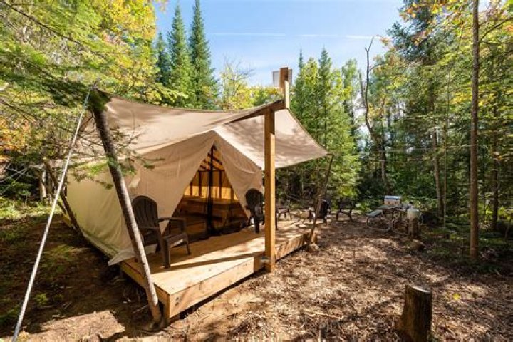 Can you camp anywhere in Algonquin Park?