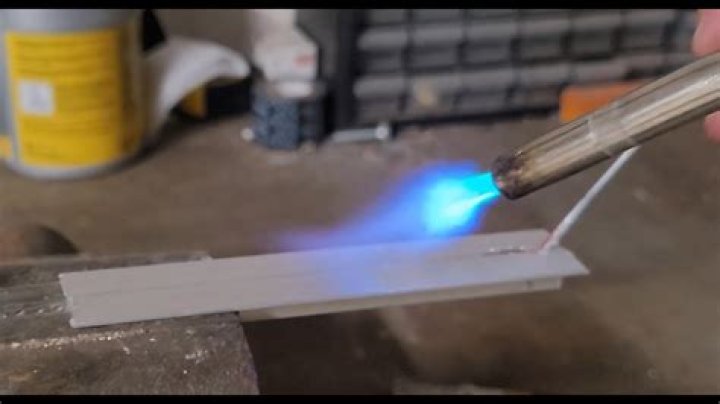 Can you melt aluminum with a blowtorch?