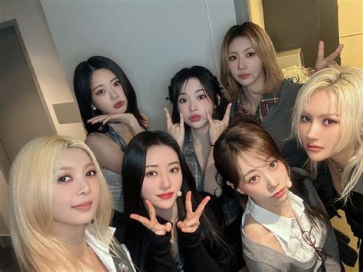 Did any members leave Dreamcatcher?