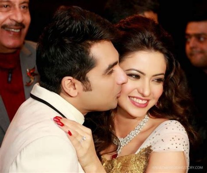 Did Rajeev Khandelwal and Aamna Sharif date?