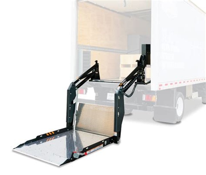 Do enterprise trucks have lift gates?