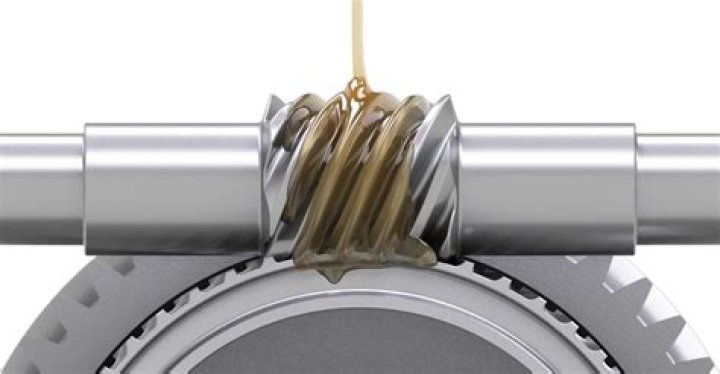 Do worm gears need lubrication?