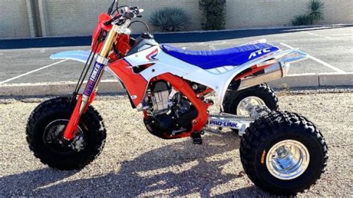 Does Honda make a trike scooter?