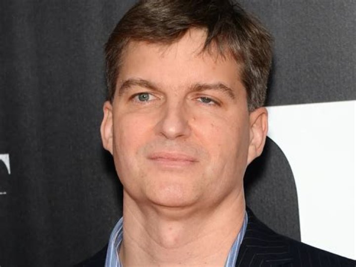 Does Michael Burry really have a glass eye?