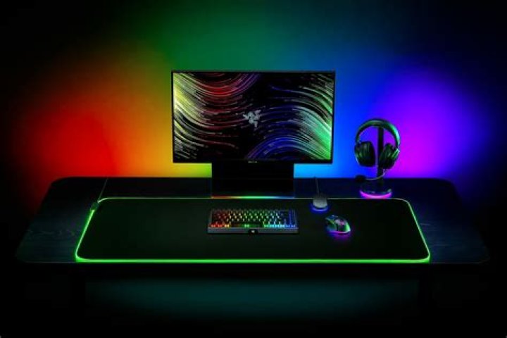 Does Razer control goliathus?
