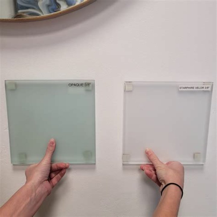 Does starphire glass scratch?
