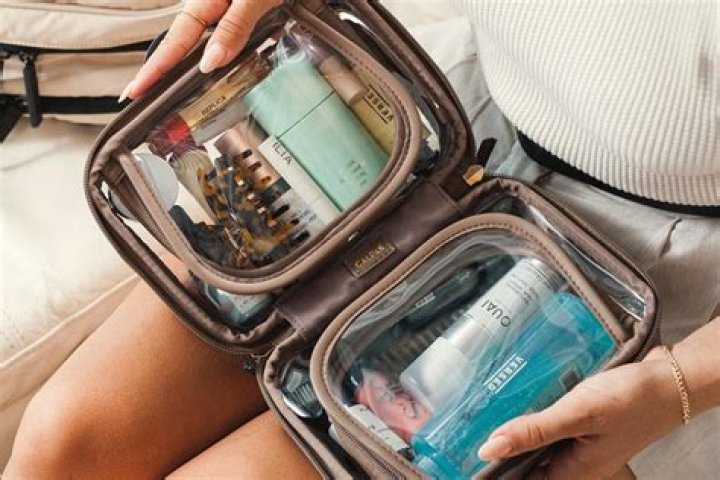 Does TSA open bags?