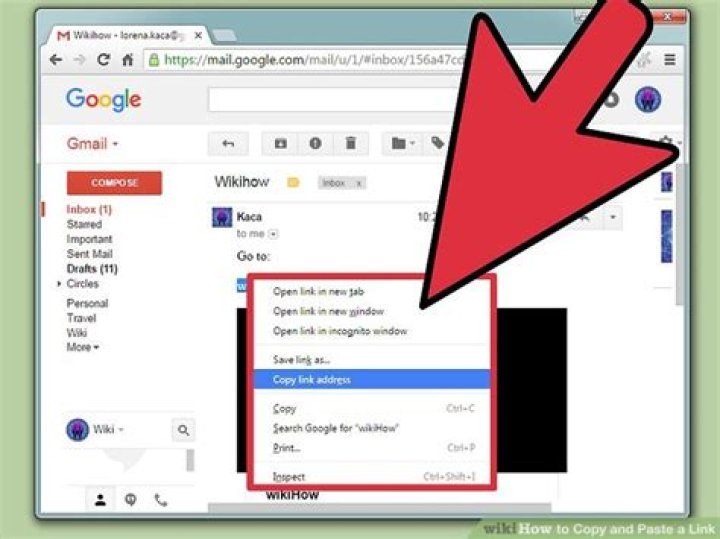 How do I copy and paste a link on Facebook?