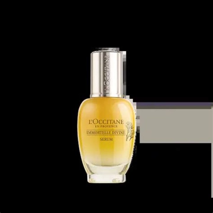How do you use L Occitane Immortelle Divine serum?