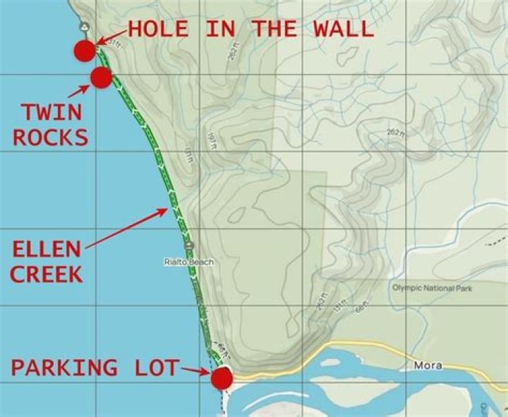 How far is hole in the wall from Rialto Beach?