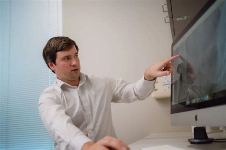 How long do knee injections last?