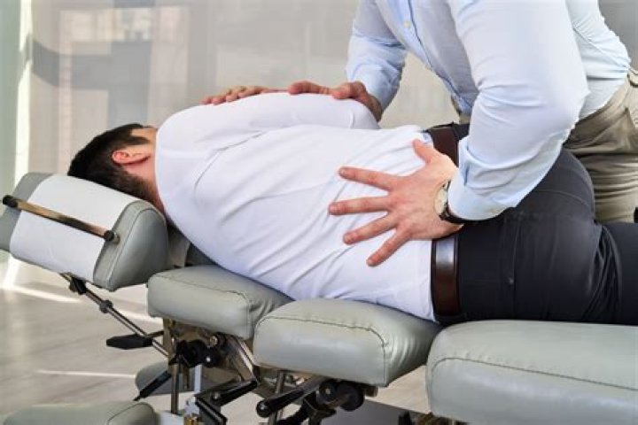 How long does a sacroiliac sprain take to heal?