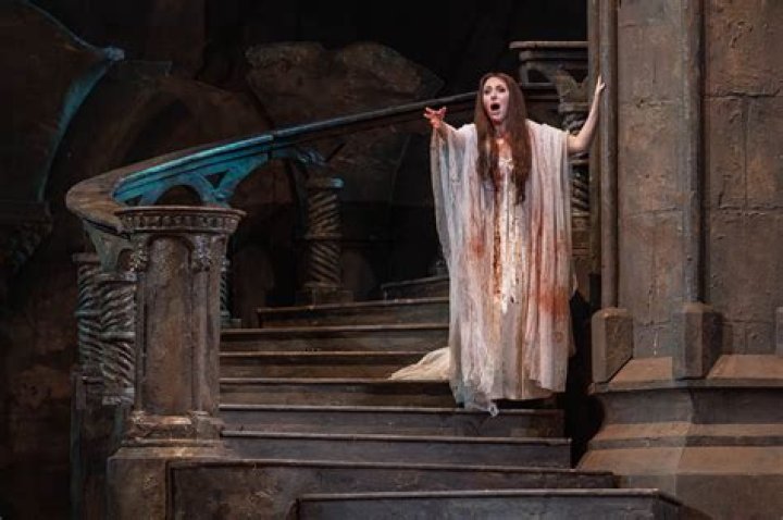 How many acts are in Lucia di Lammermoor?