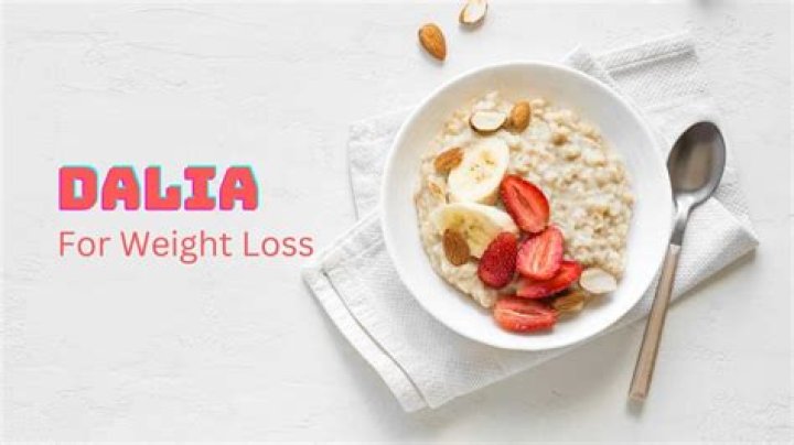 How many calories are there in 1 bowl Dalia?
