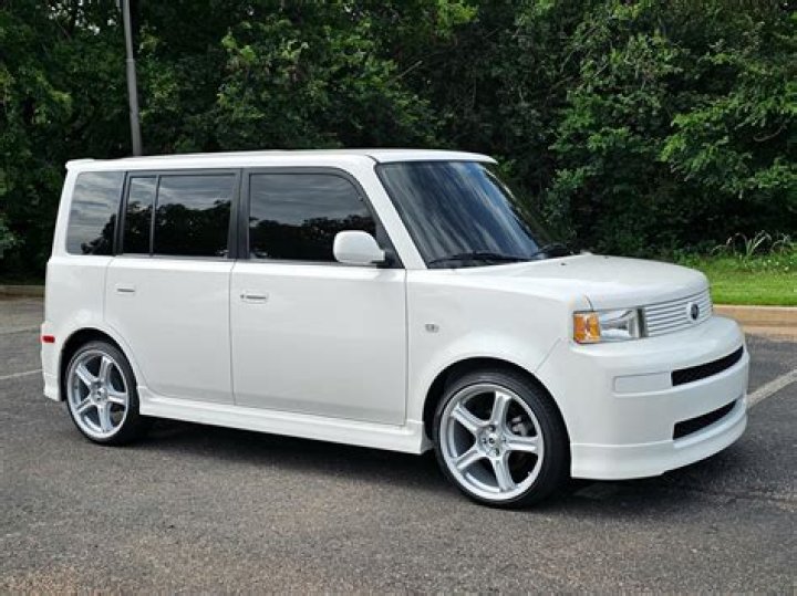 How many miles will a 2006 Scion xB last?