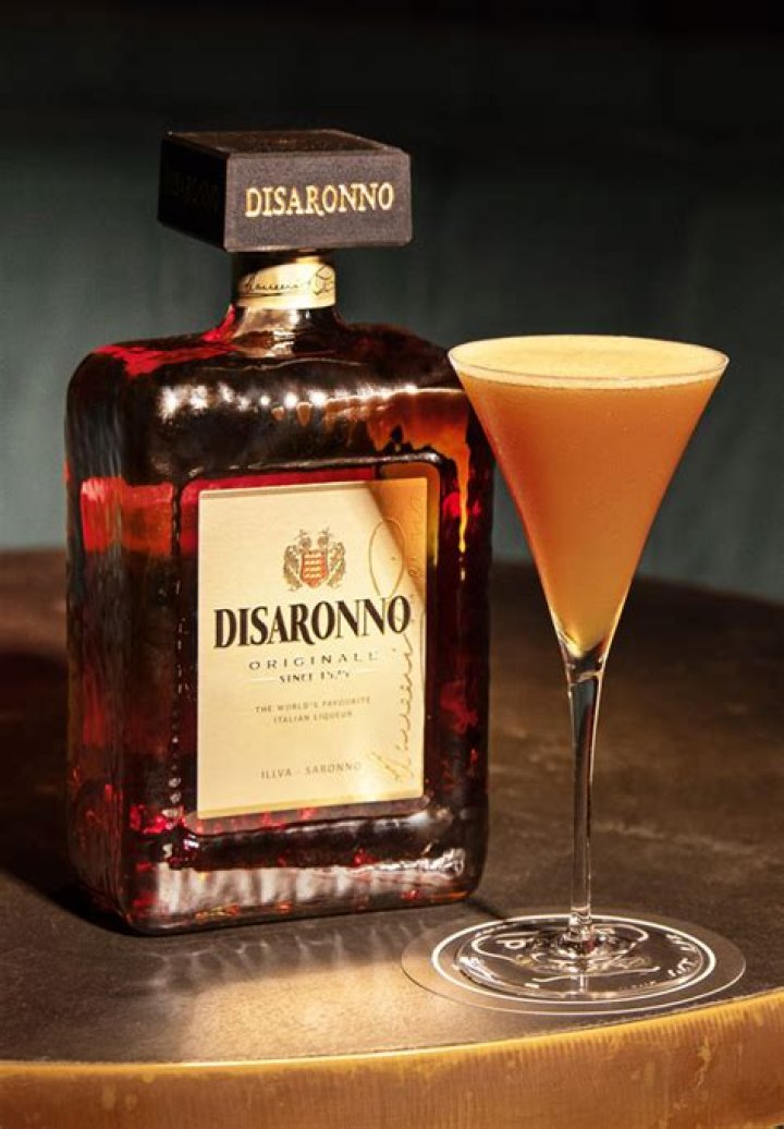 How many units are in a shot of disaronno?