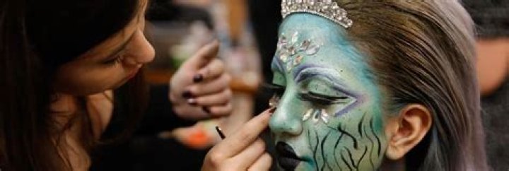 How much do makeup artists charge?