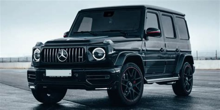 How much does a Mercedes lease cost?