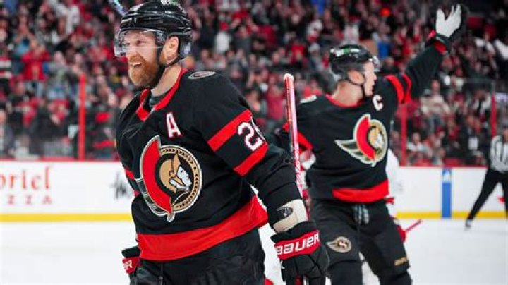 How much does Claude Giroux make?