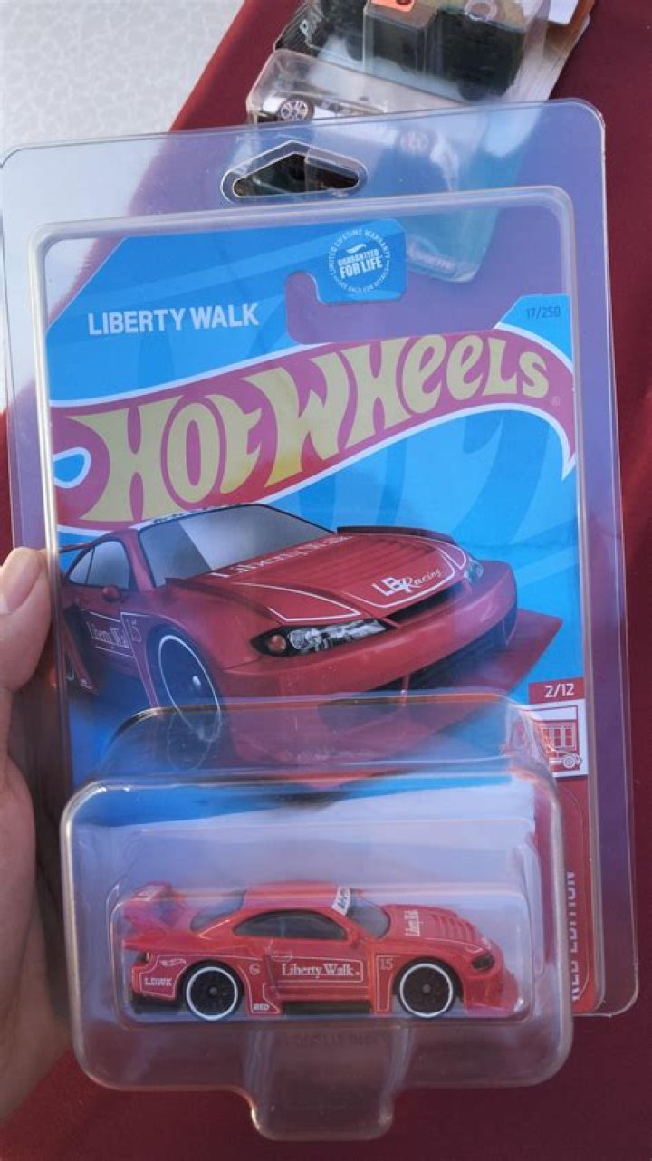 How much is a 2001 Hot Wheels worth?