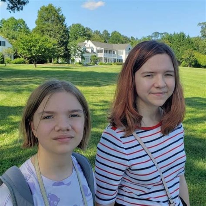 How old is Addie and Jillian 2020?