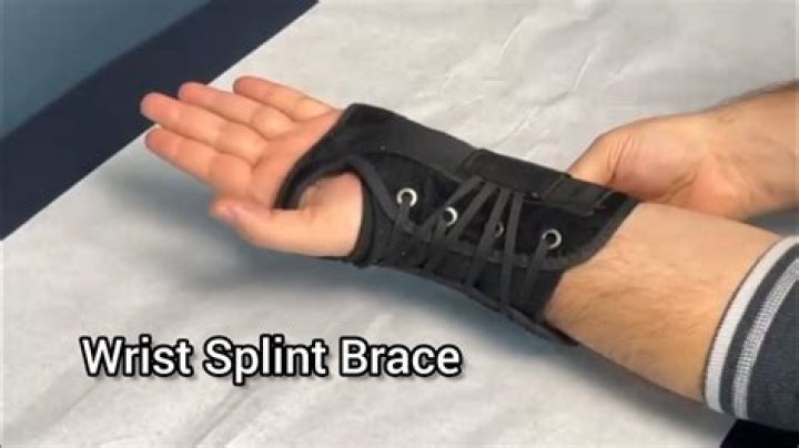 Is a wrist splint the same as a wrist brace?
