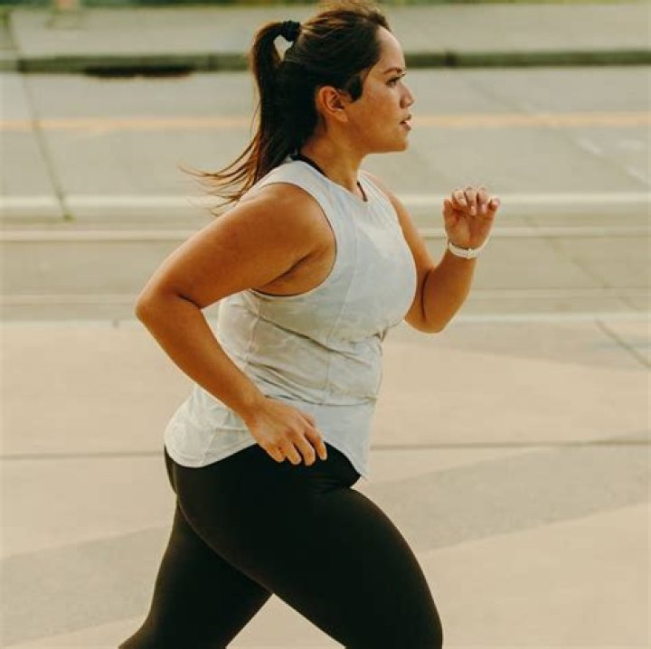 Is it normal for your hands to swell while running?