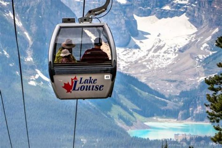 Is Lake Louise better in summer or winter?