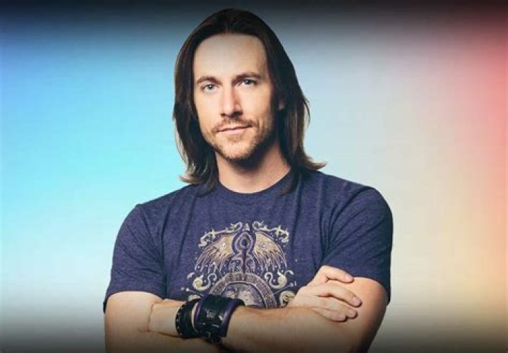 Is Matt Mercer rich?
