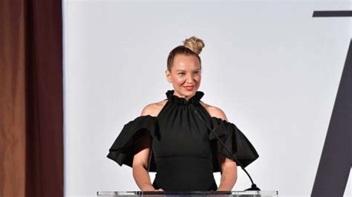 Is SIA touring in 2021?