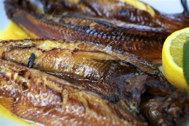 Is smoked herring fully cooked?