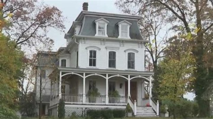 Is the Addams Family house in Westfield NJ?