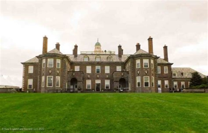 Is the Crane Estate open to public?