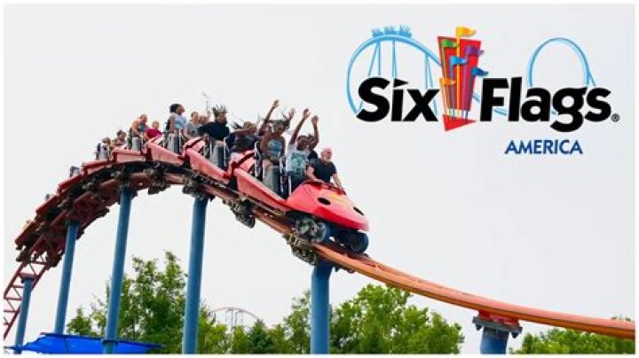 Is there a Six Flags in New York?