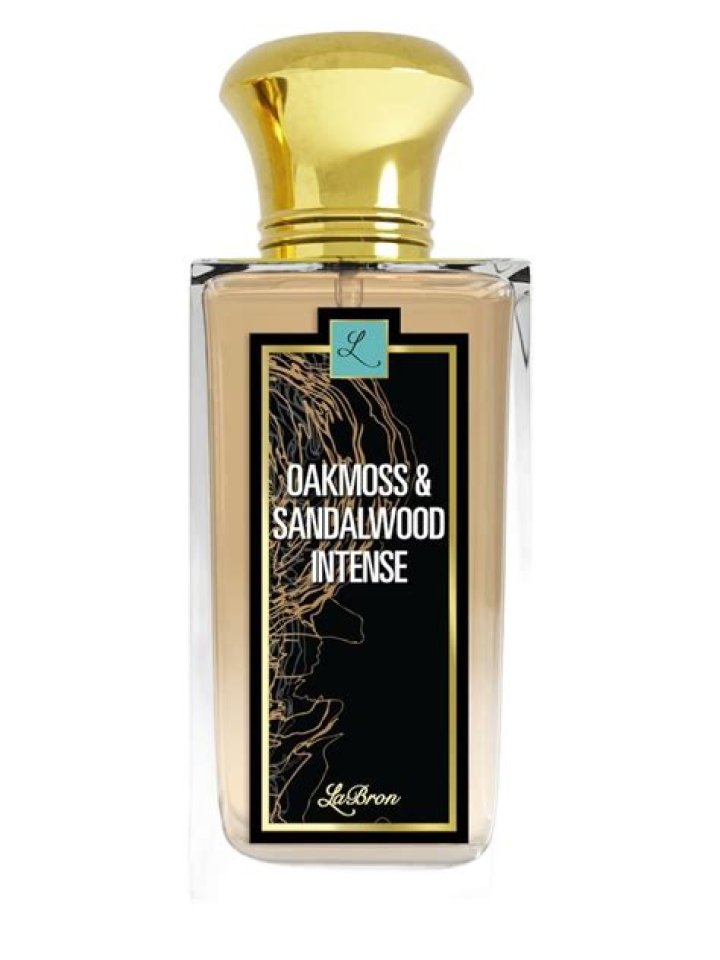 Is there sandalwood in Cologne?