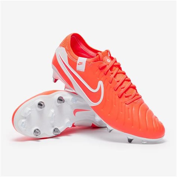 What are Nike Tiempos for?