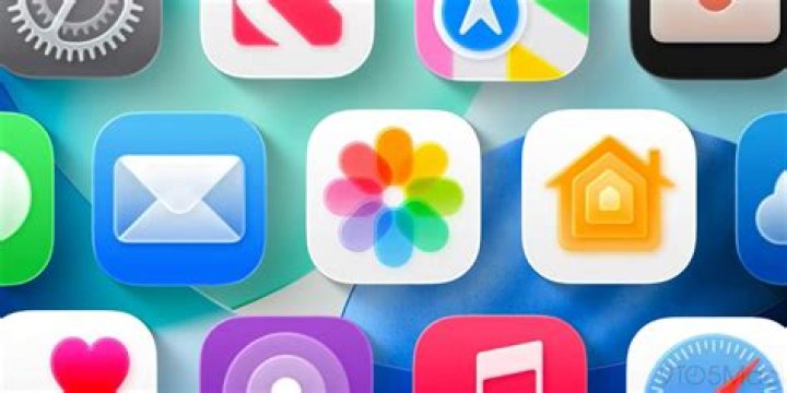 What are the 4 icons on iPhone?
