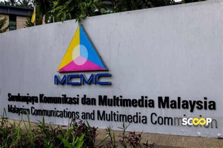 What are the roles of Malaysian Communications and Multimedia Commission?