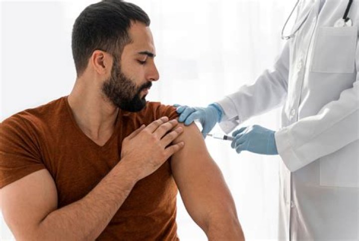 What are the side effects of HCG injections?