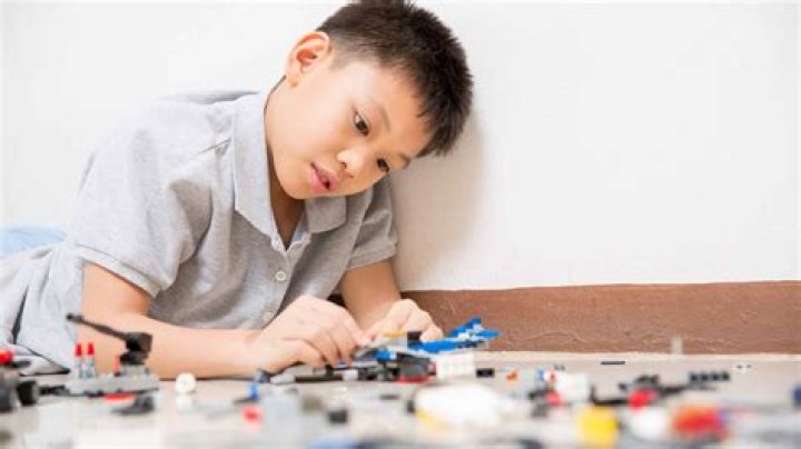 What can I expect from a 6 year old boy?