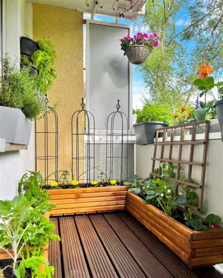 What can I put around my balcony?