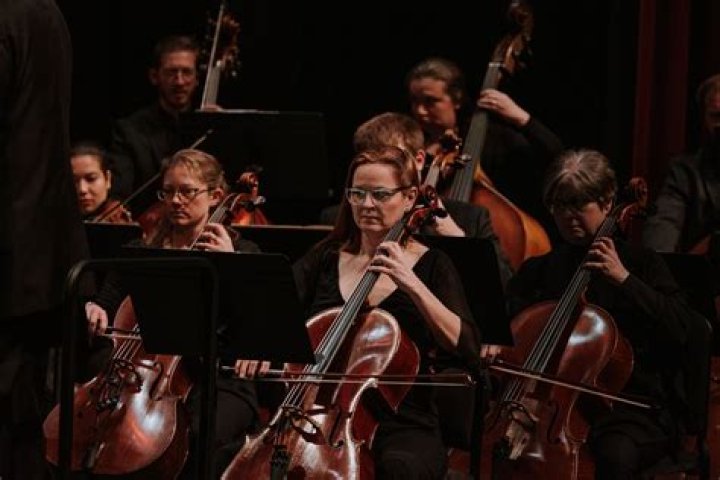 What do you wear to the Detroit Symphony Orchestra?