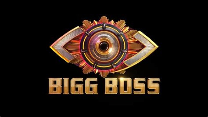 What happens in the first episode of Bigg Boss Season 8?