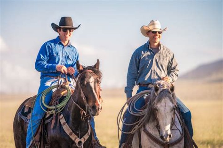 What is a cowboys lasso called?