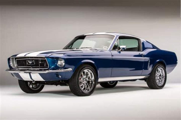 What is mustangs original color?