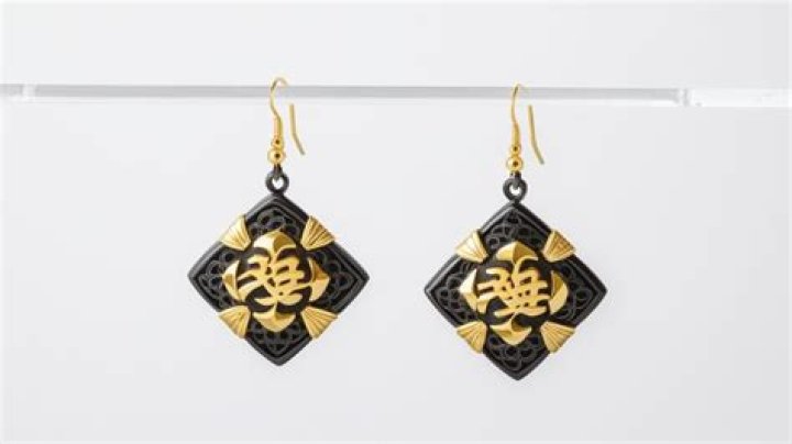 What is Shakudo jewelry?