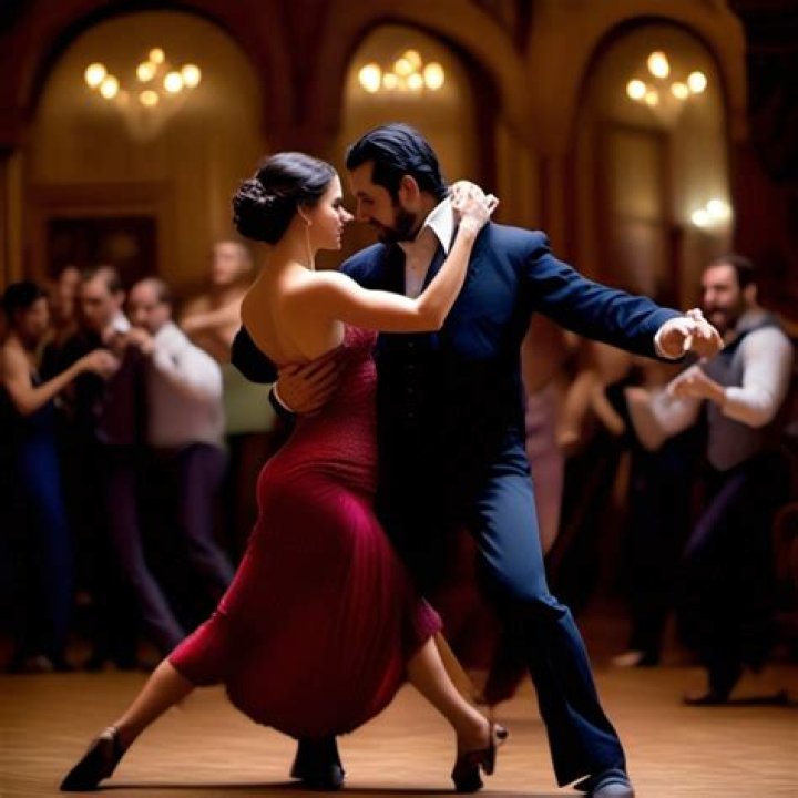 What is the main move of tango?