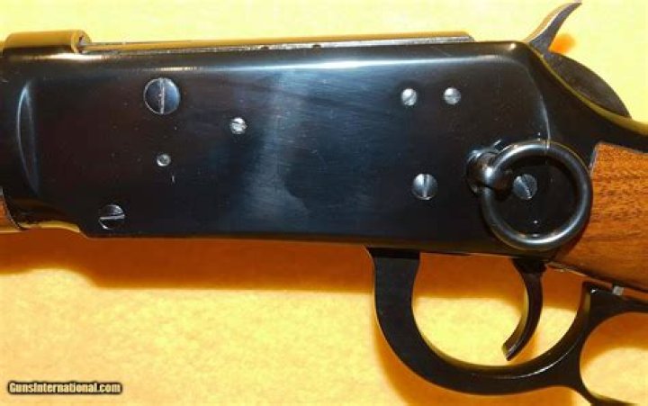 What is the saddle ring for on a Winchester 94?