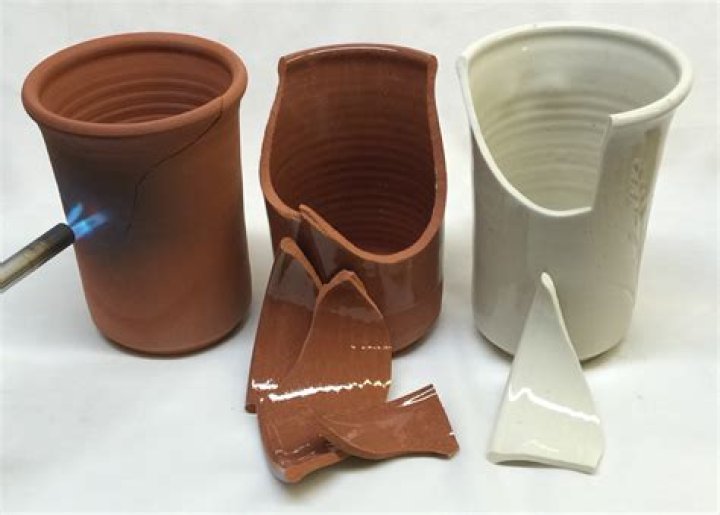 What is thermal shock in stoneware?